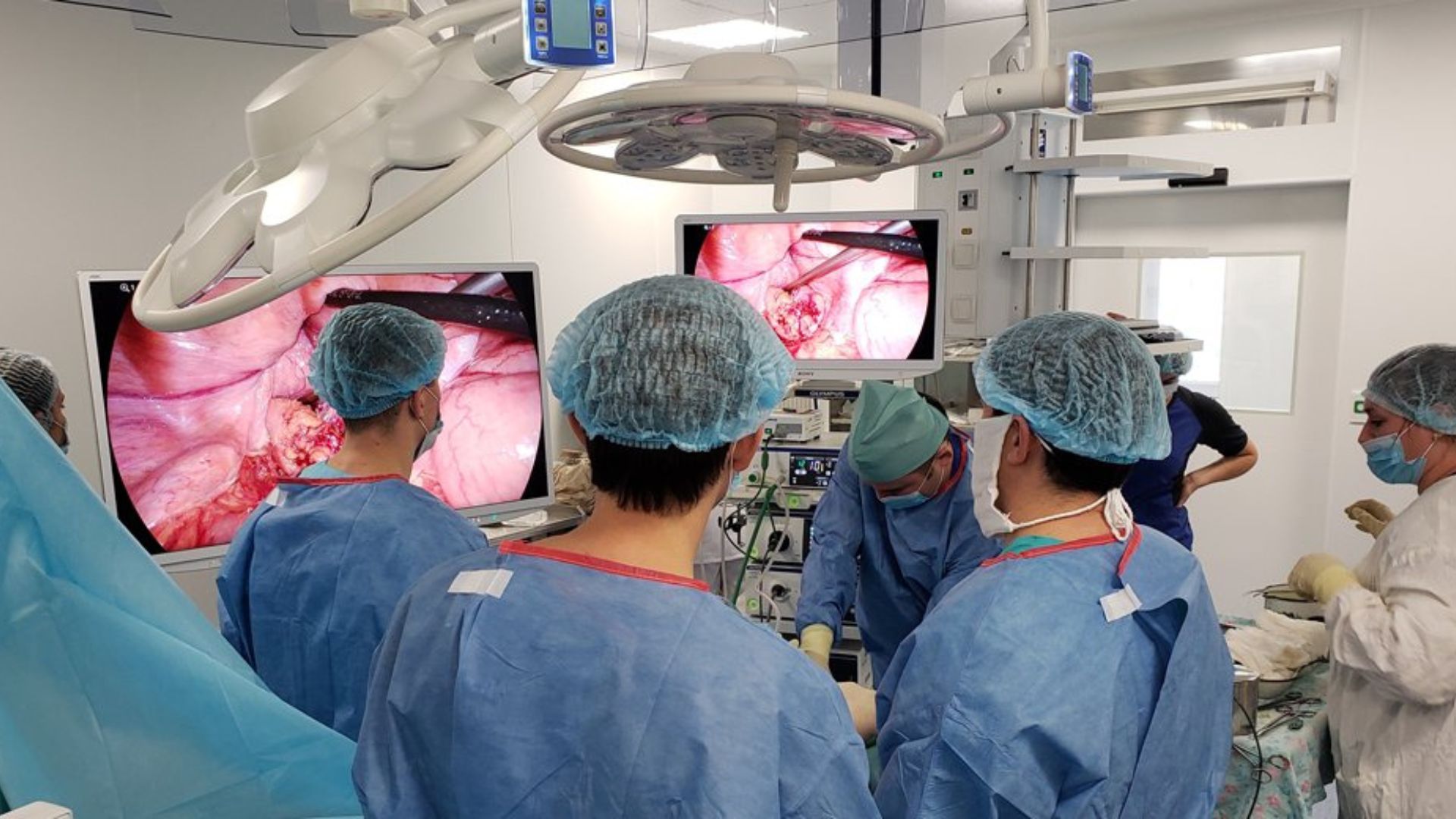 Курский онкодиспансер получил передовое оснащение эндоскопическим оборудованием